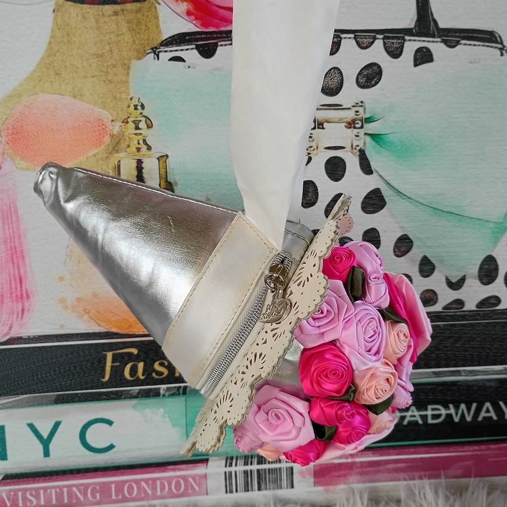 First Edition! Rare Betsey Johnson Blue Collection Wedding Bridal Bouquet Bag View 2